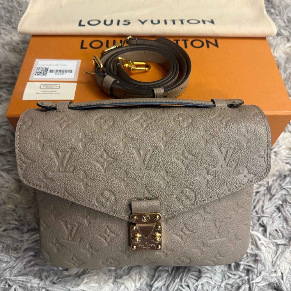**SOLD** Louis Vuitton Pochette Métis Monogram Empreinte leather